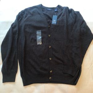Izod Men’s Dark Gray Cardigan/Sweater. Medium. NWT